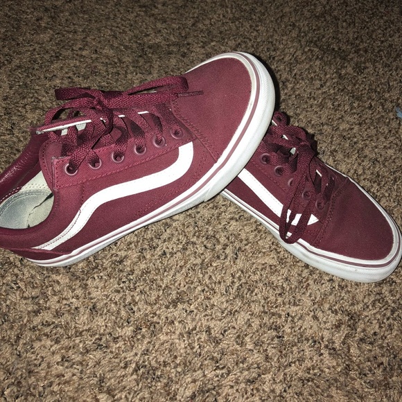 burgundy old skool vans womens